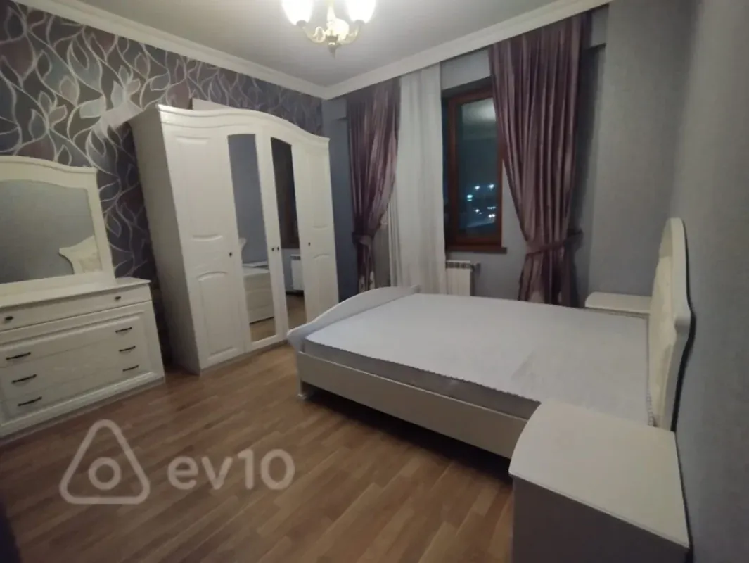 Kirayə verilir 2 otaqlı yeni tikili 45 m²