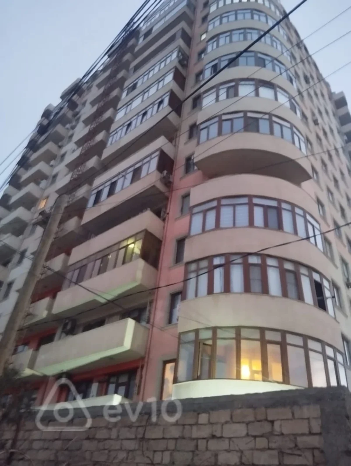Kirayə verilir 2 otaqlı yeni tikili 45 m²