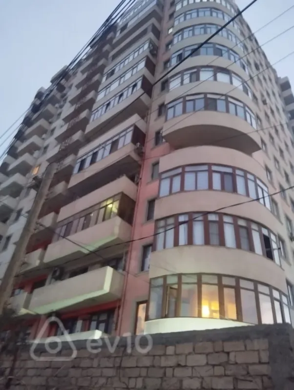 Kirayə verilir 2 otaqlı yeni tikili 45 m²