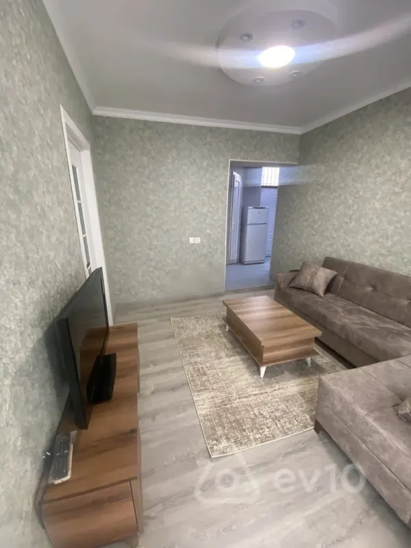 Kirayə verilir 2 otaqlı yeni tikili 35 m²