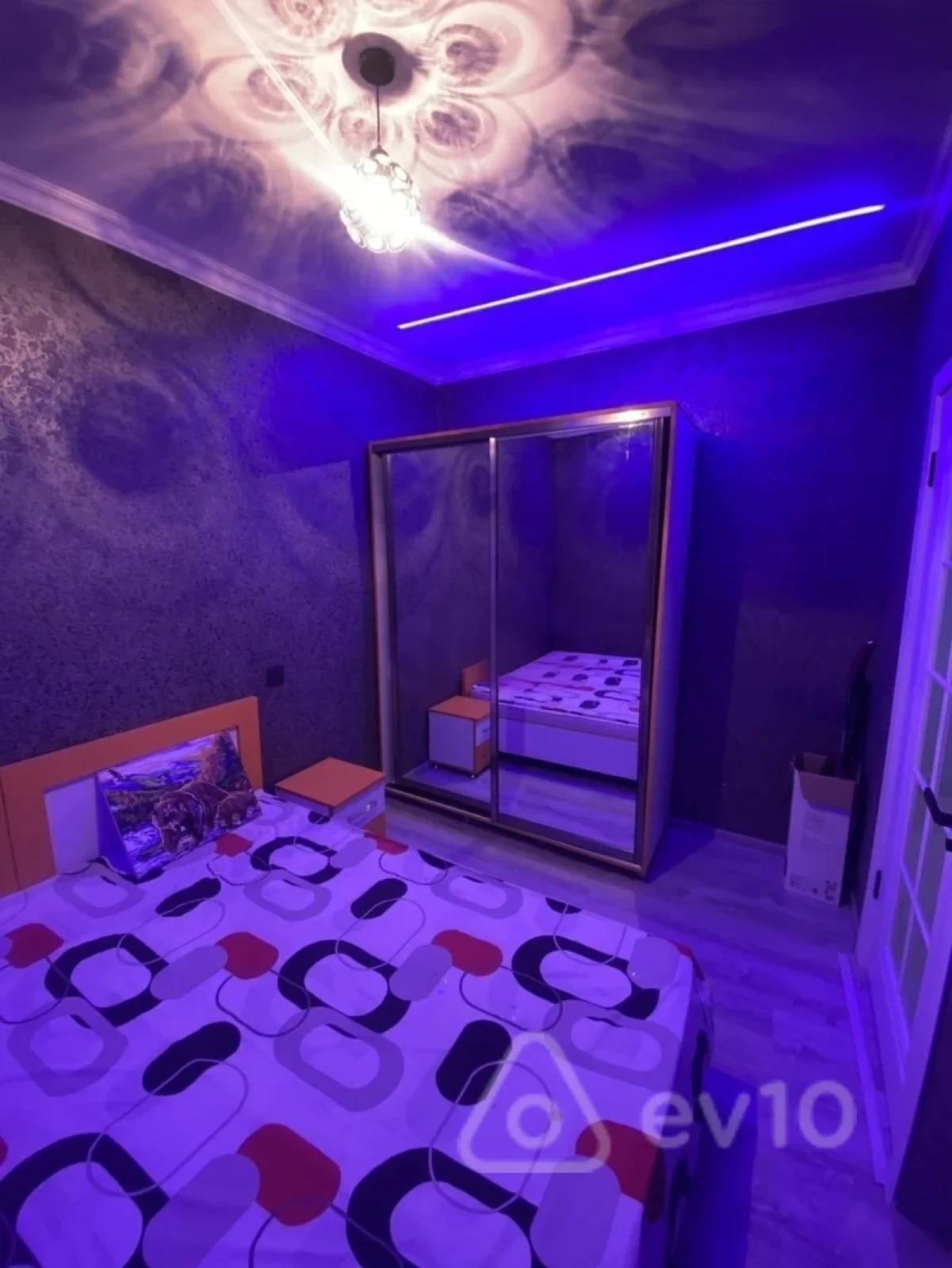Kirayə verilir 2 otaqlı yeni tikili 35 m²