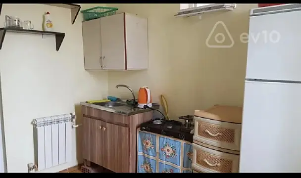 Kirayə verilir 1 otaqlı köhnə tikili 25 m²