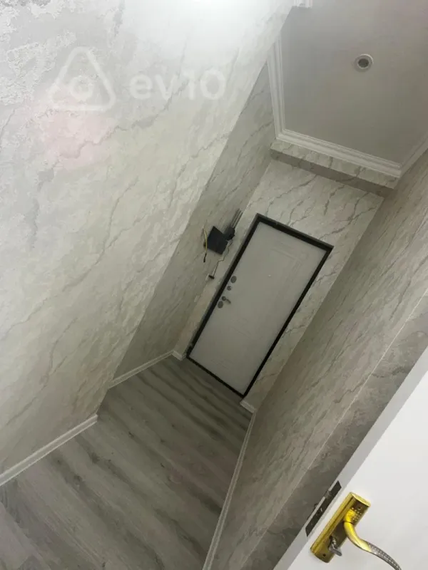 Kirayə verilir 2 otaqlı yeni tikili 70 m²