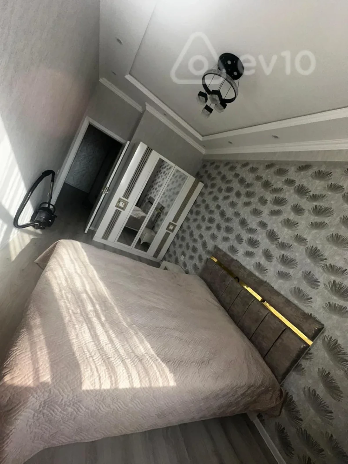 Kirayə verilir 2 otaqlı yeni tikili 70 m²