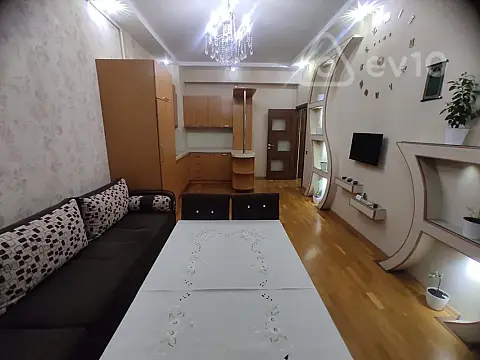 Kirayə verilir 2 otaqlı yeni tikili 67 m²