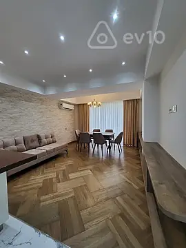 Kirayə verilir 2 otaqlı yeni tikili 100 m²
