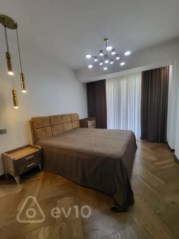 Kirayə verilir 2 otaqlı yeni tikili 100 m²