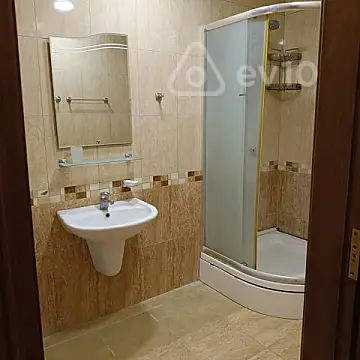 Kirayə verilir 3 otaqlı yeni tikili 110 m²