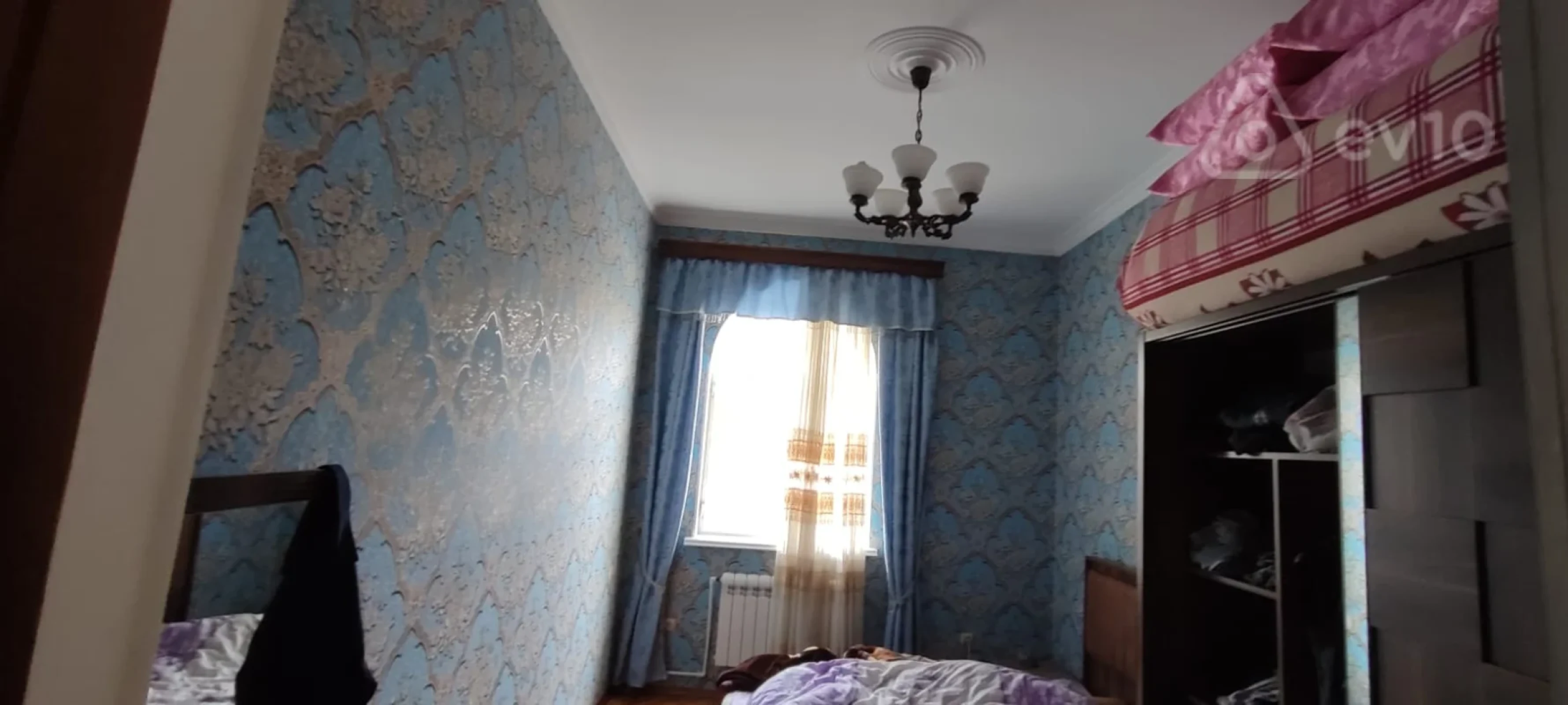 Satılır 8 otaqlı həyət evi 200 m²