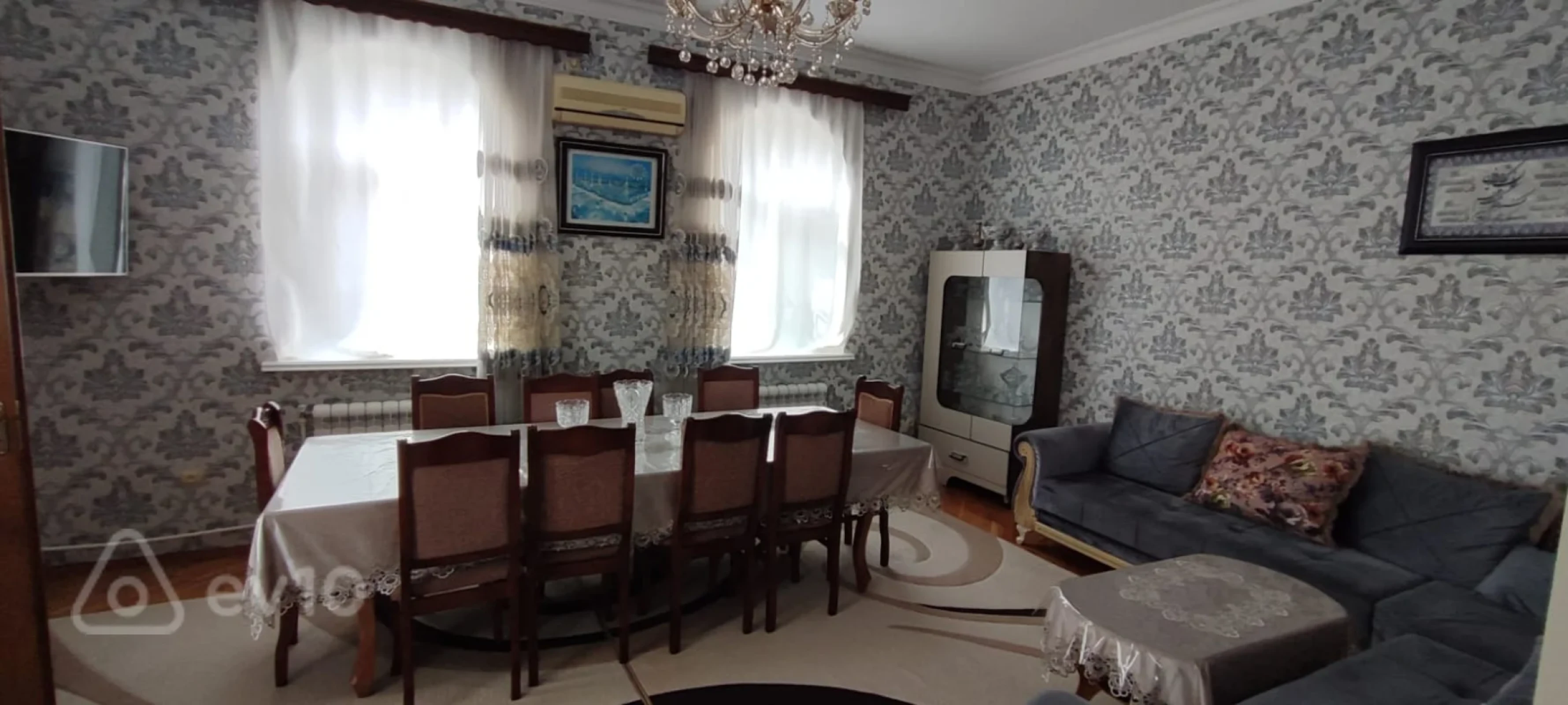 Satılır 8 otaqlı həyət evi 200 m²