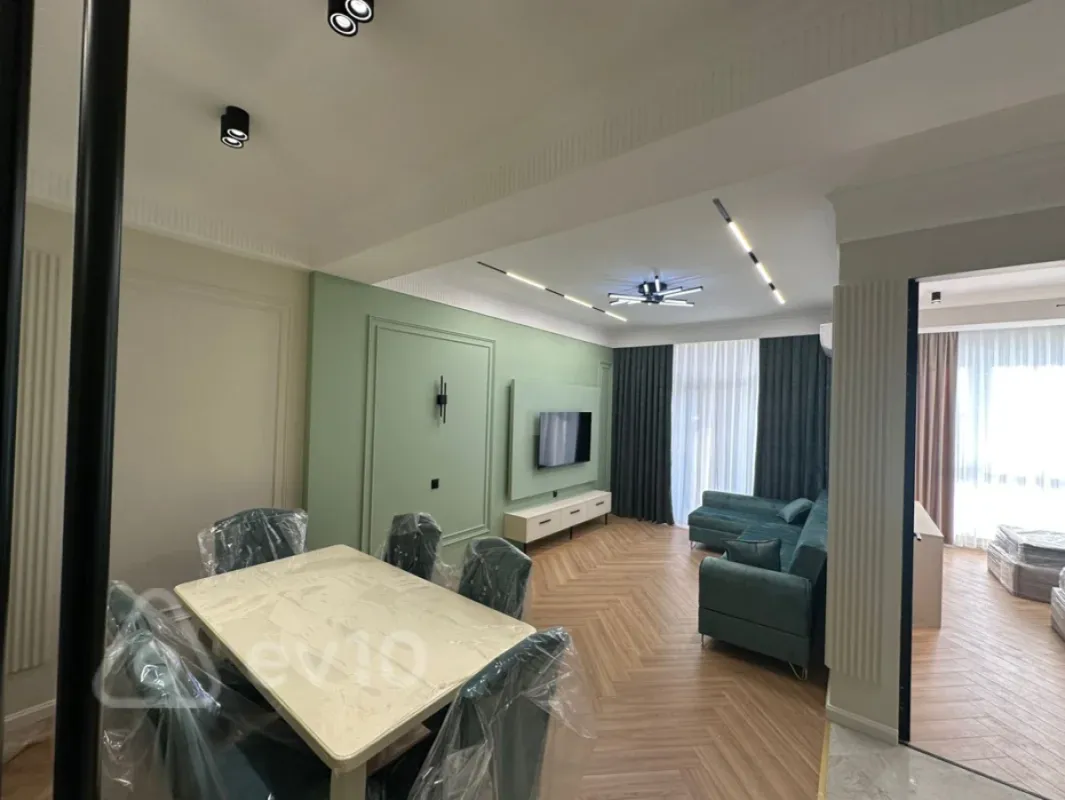 Kirayə verilir 3 otaqlı yeni tikili 115 m²