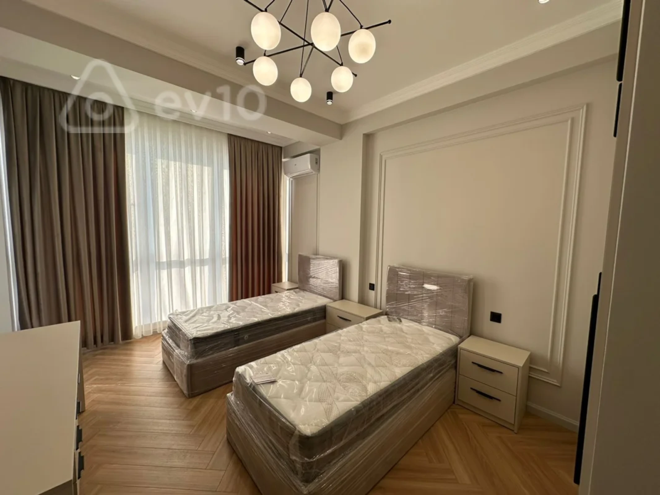Kirayə verilir 3 otaqlı yeni tikili 115 m²