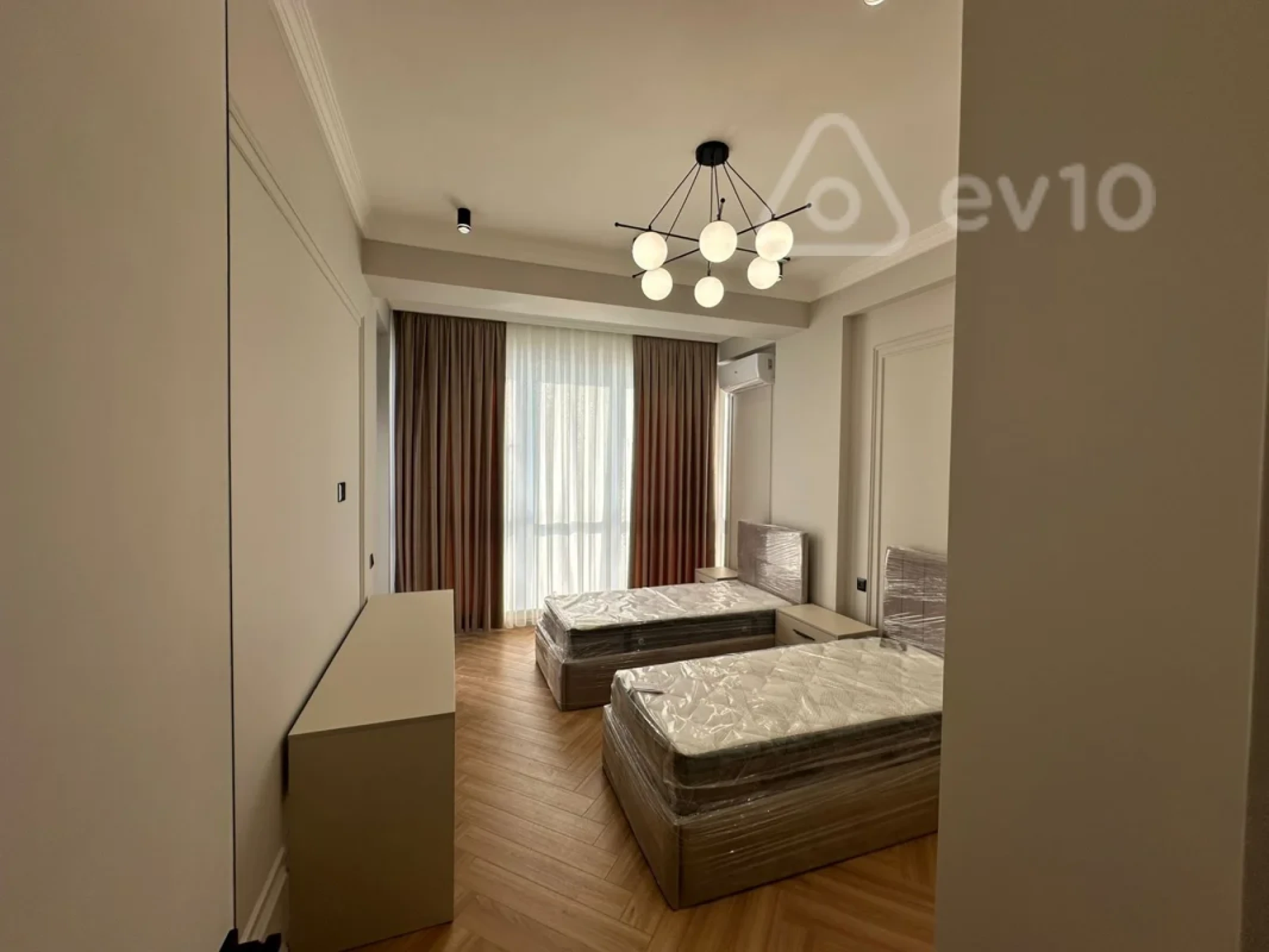 Kirayə verilir 3 otaqlı yeni tikili 115 m²