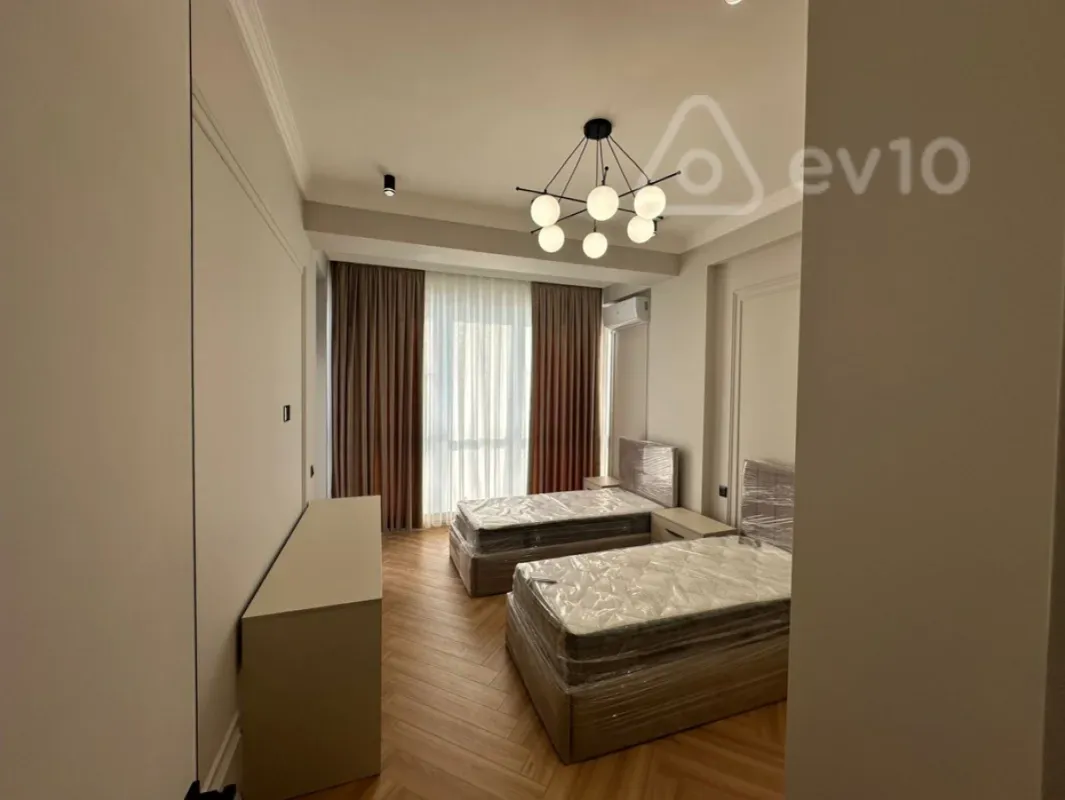 Kirayə verilir 3 otaqlı yeni tikili 115 m²