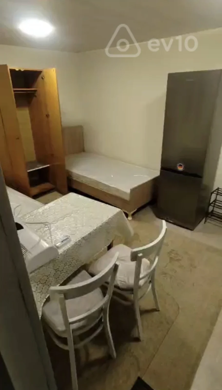 Kirayə verilir 1 otaqlı həyət evi 20 m²