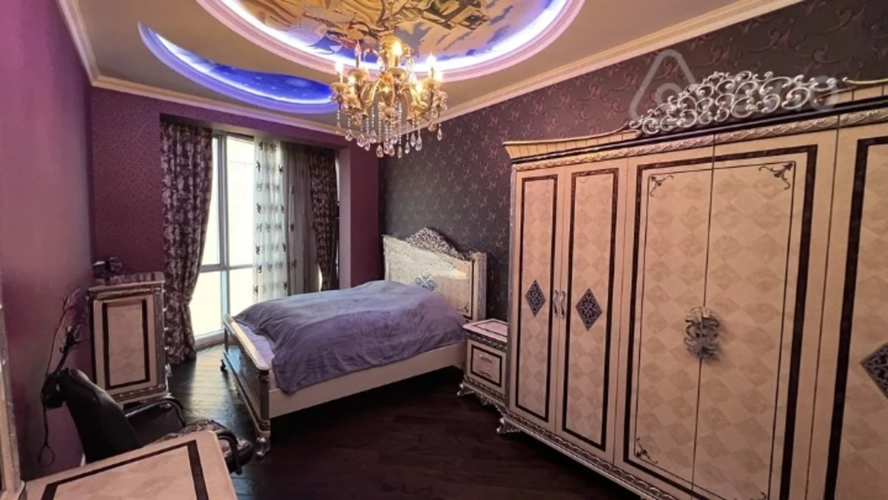 Kirayə verilir 3 otaqlı yeni tikili 153 m²