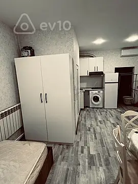 Kirayə verilir 1 otaqlı köhnə tikili 30 m²