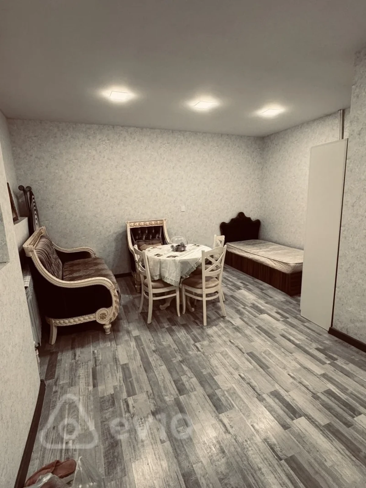 Kirayə verilir 1 otaqlı köhnə tikili 30 m²