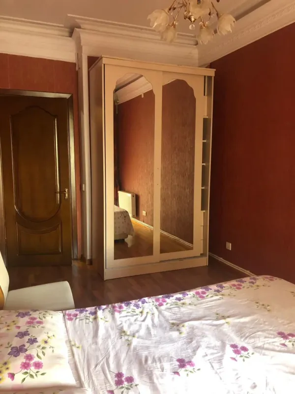 Kirayə verilir 2 otaqlı yeni tikili 67 m²