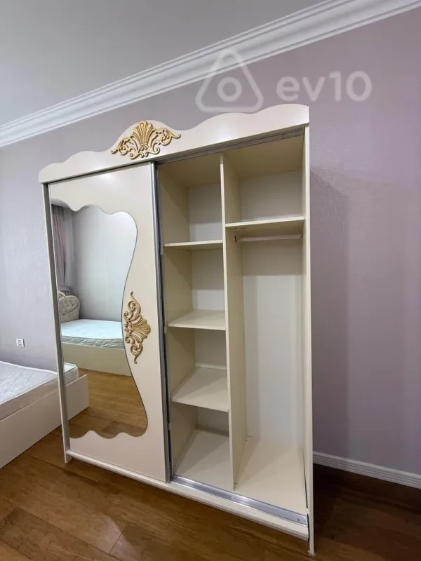 Kirayə verilir 3 otaqlı yeni tikili 90 m²