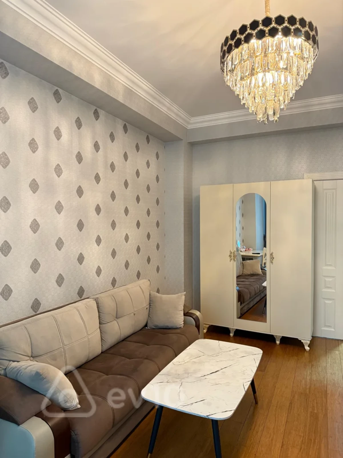 Kirayə verilir 3 otaqlı yeni tikili 90 m²