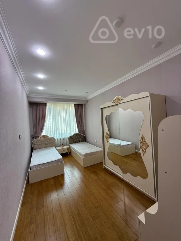 Kirayə verilir 3 otaqlı yeni tikili 90 m²