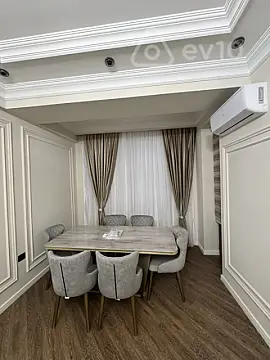 Kirayə verilir 2 otaqlı yeni tikili 70 m²