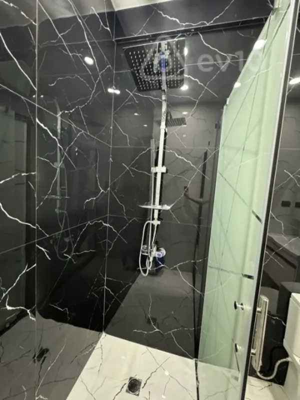 Kirayə verilir 2 otaqlı yeni tikili 70 m²