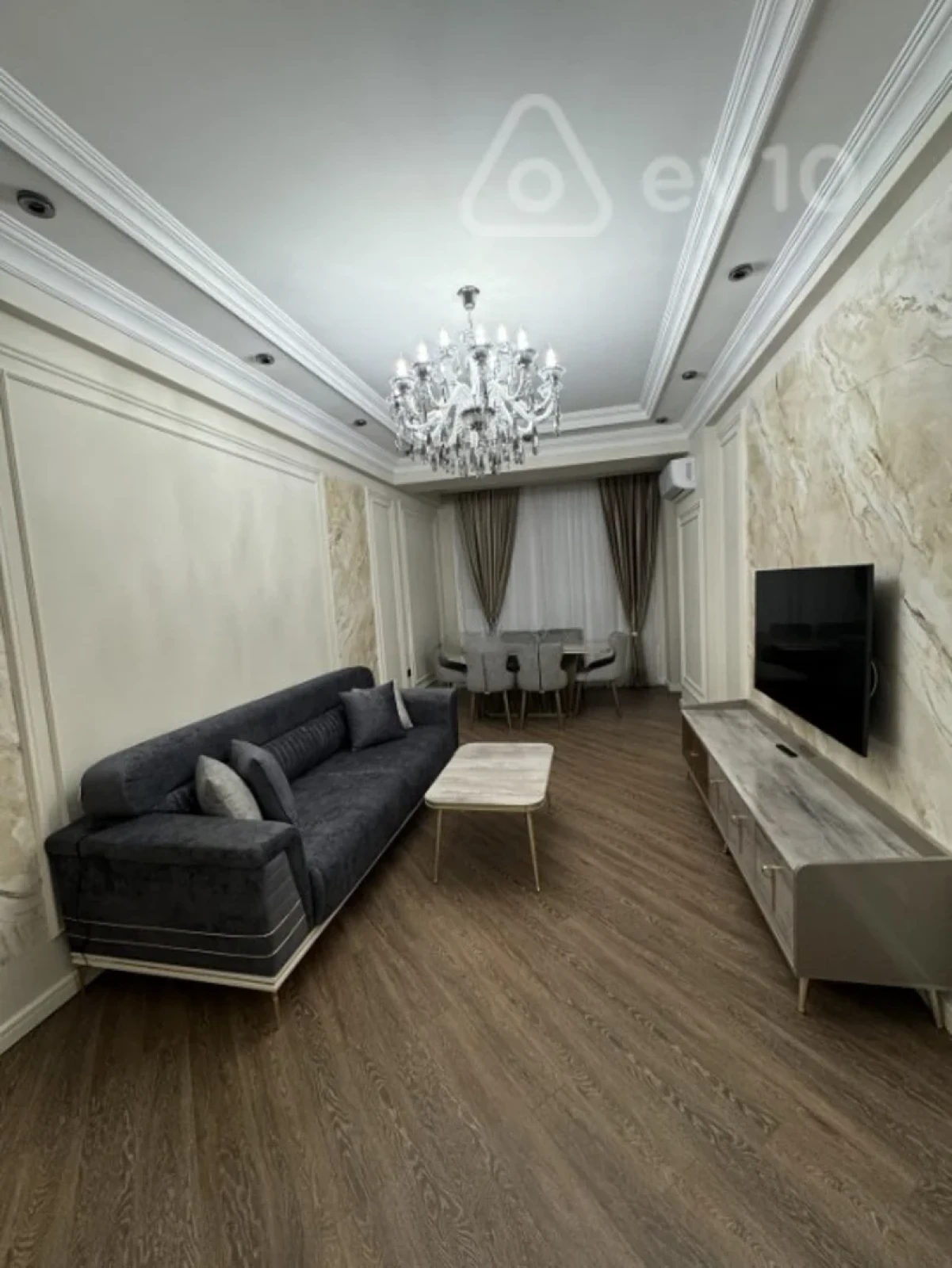 Kirayə verilir 2 otaqlı yeni tikili 70 m²