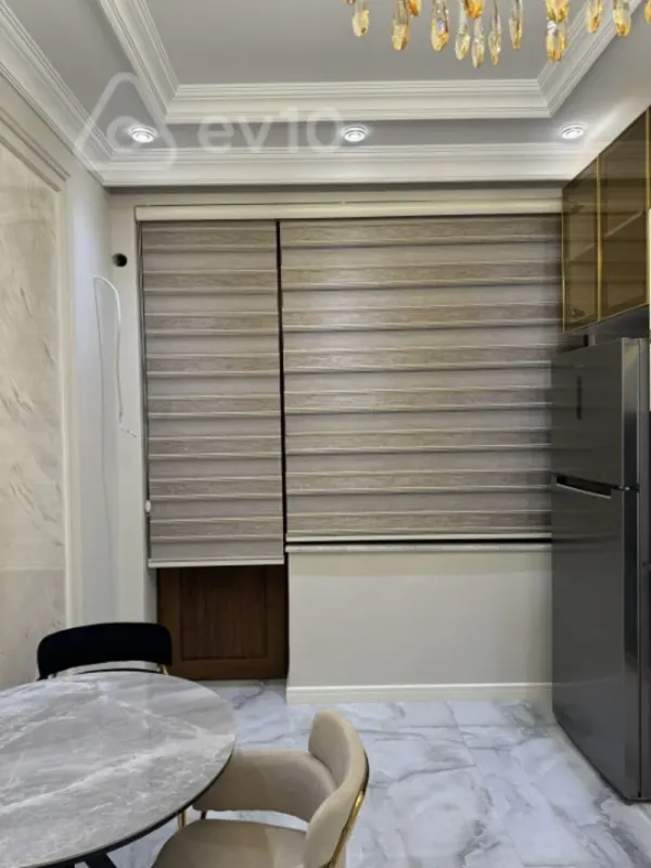 Kirayə verilir 2 otaqlı yeni tikili 70 m²