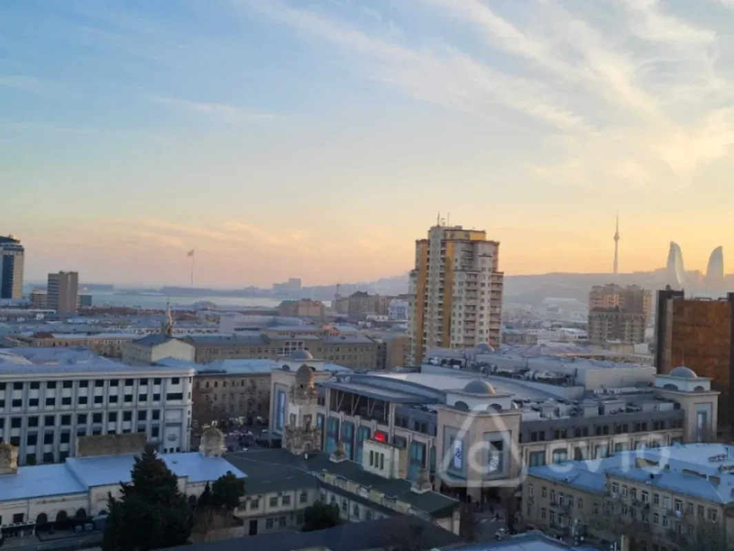 Kirayə verilir 2 otaqlı yeni tikili 80 m²