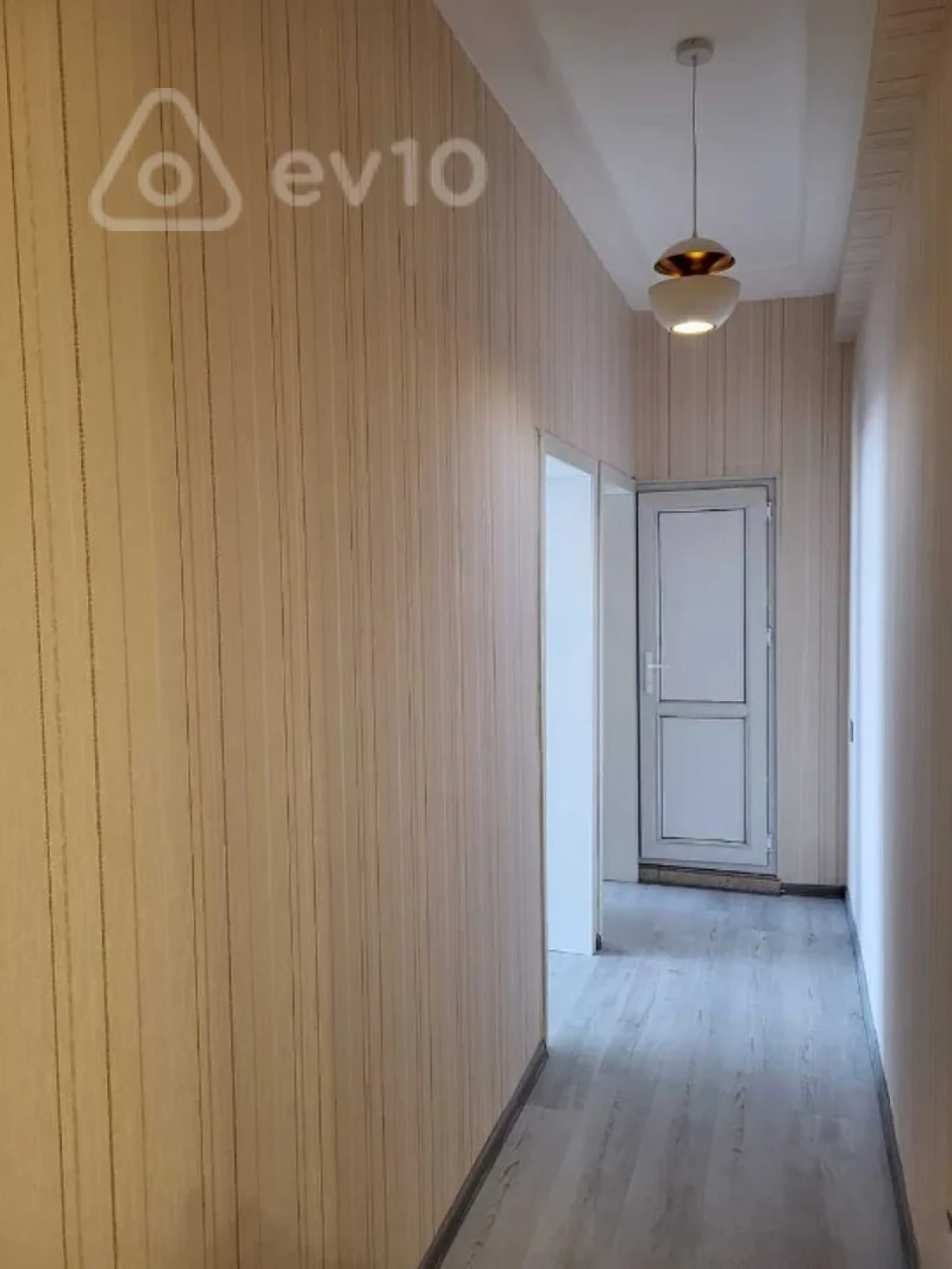 Kirayə verilir 2 otaqlı yeni tikili 80 m²