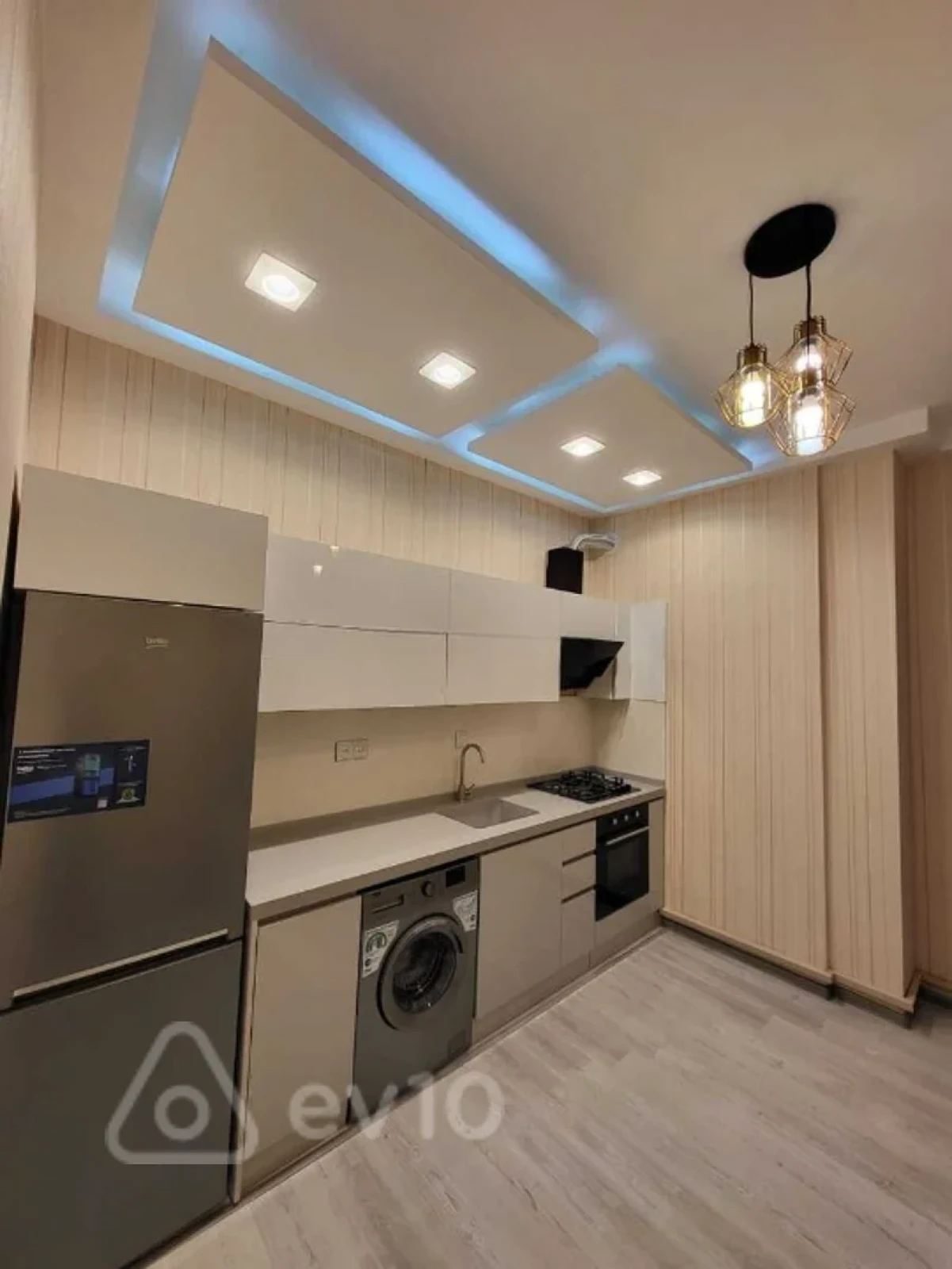 Kirayə verilir 2 otaqlı yeni tikili 80 m²