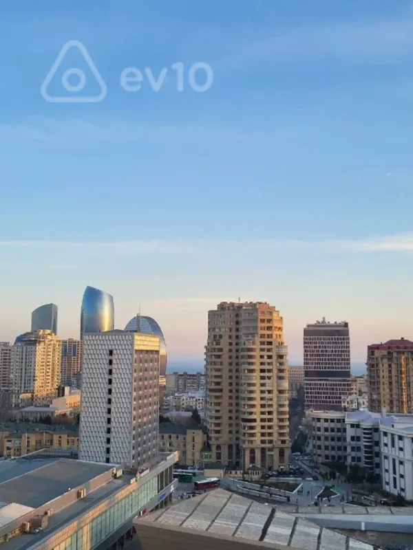 Kirayə verilir 2 otaqlı yeni tikili 80 m²