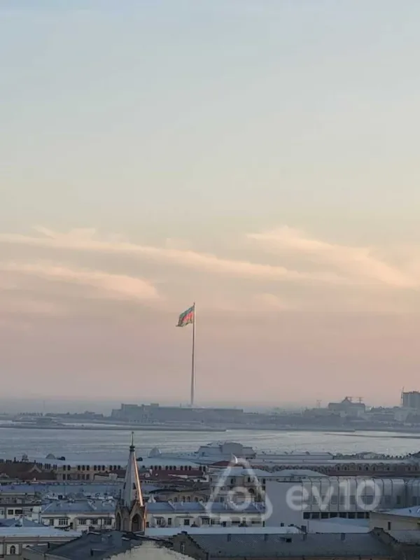 Kirayə verilir 2 otaqlı yeni tikili 80 m²