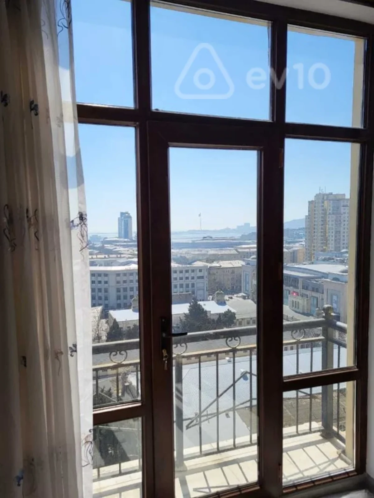 Kirayə verilir 2 otaqlı yeni tikili 80 m²