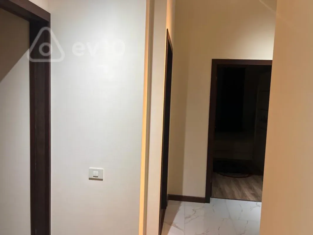 Kirayə verilir 2 otaqlı yeni tikili 67 m²