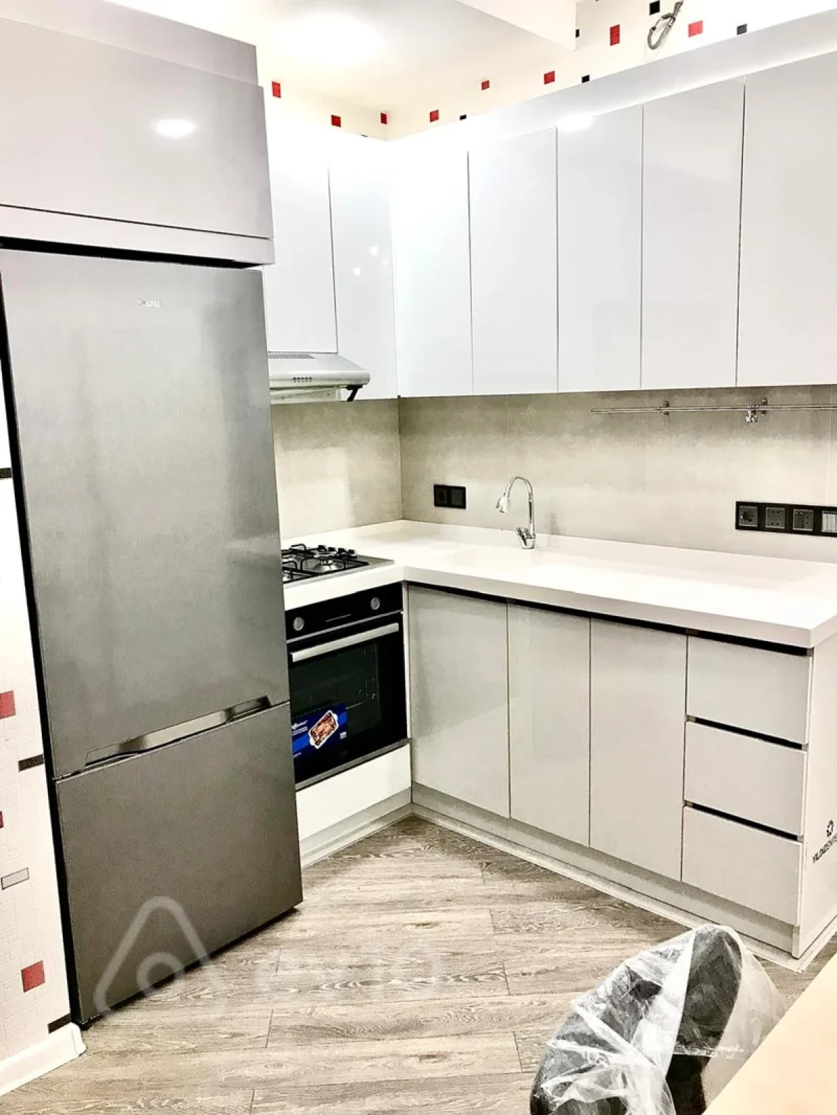 Kirayə verilir 3 otaqlı yeni tikili 110 m²