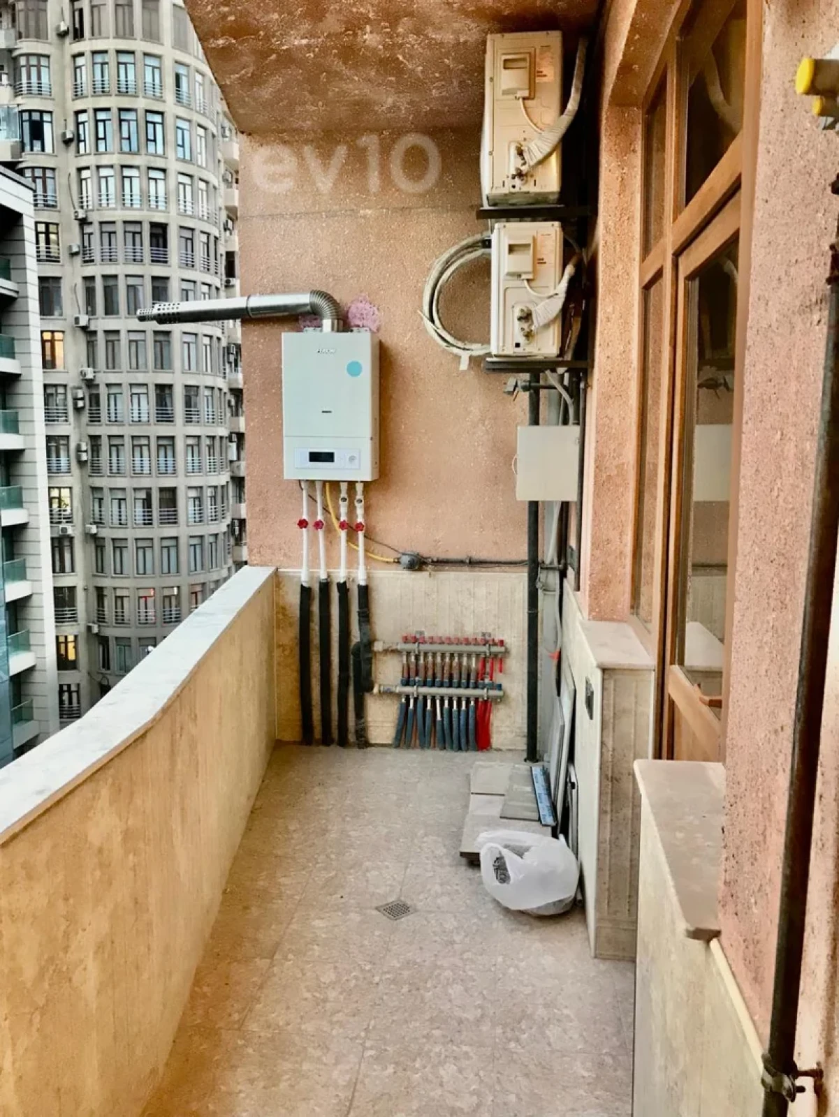 Kirayə verilir 3 otaqlı yeni tikili 110 m²