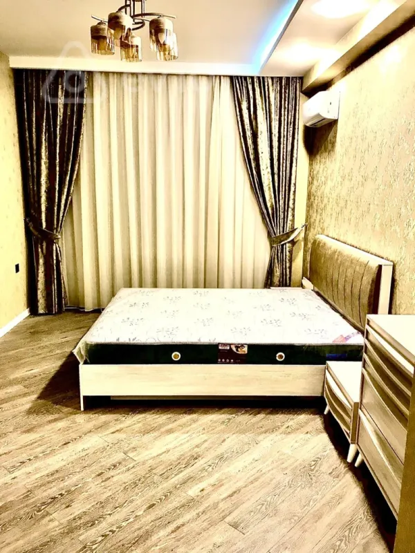 Kirayə verilir 3 otaqlı yeni tikili 110 m²