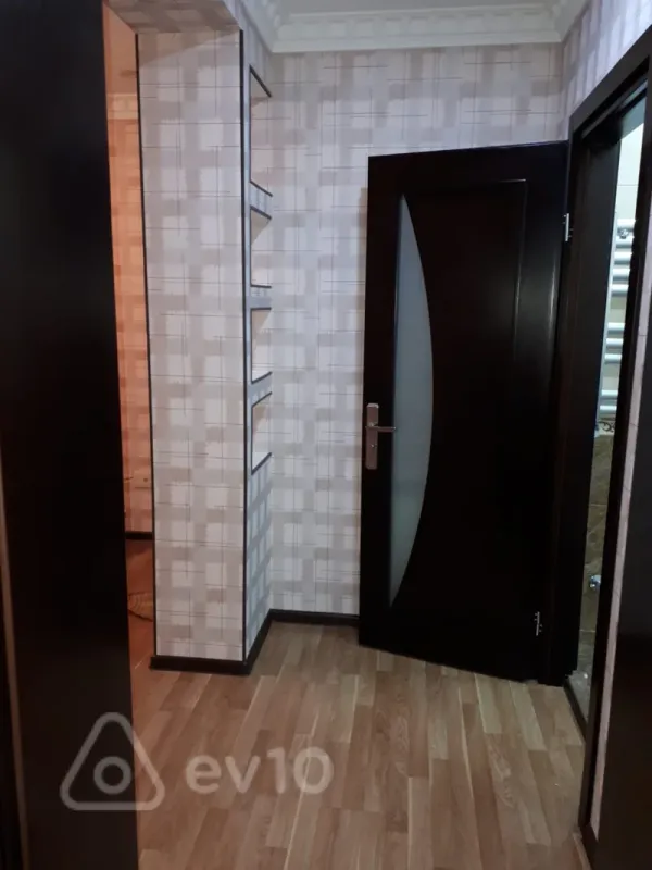 Kirayə verilir 2 otaqlı yeni tikili 63 m²