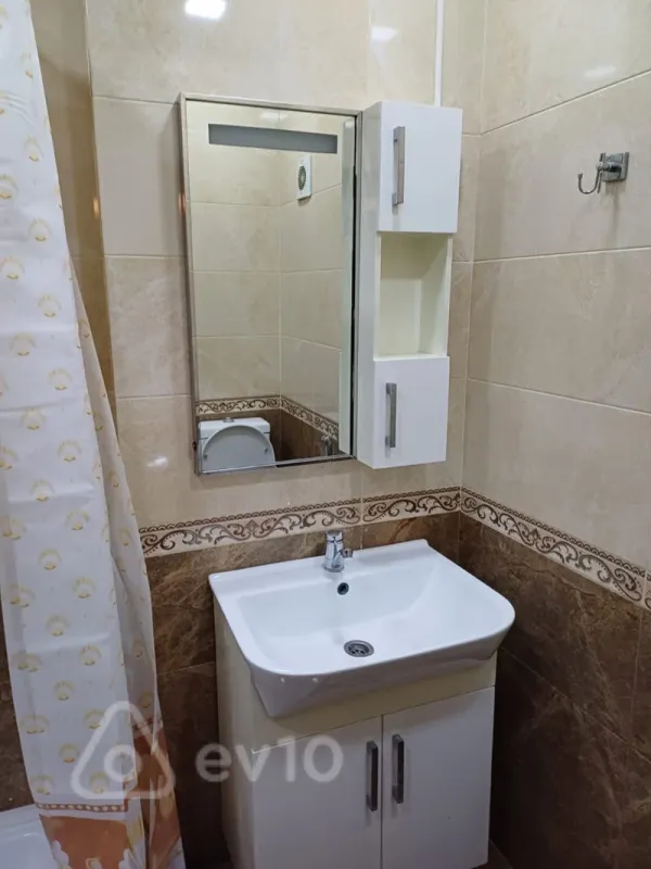 Kirayə verilir 2 otaqlı yeni tikili 63 m²