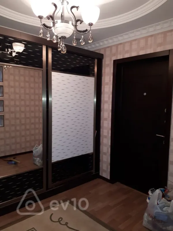 Kirayə verilir 2 otaqlı yeni tikili 63 m²