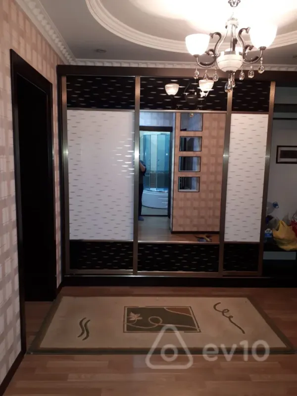 Kirayə verilir 2 otaqlı yeni tikili 63 m²