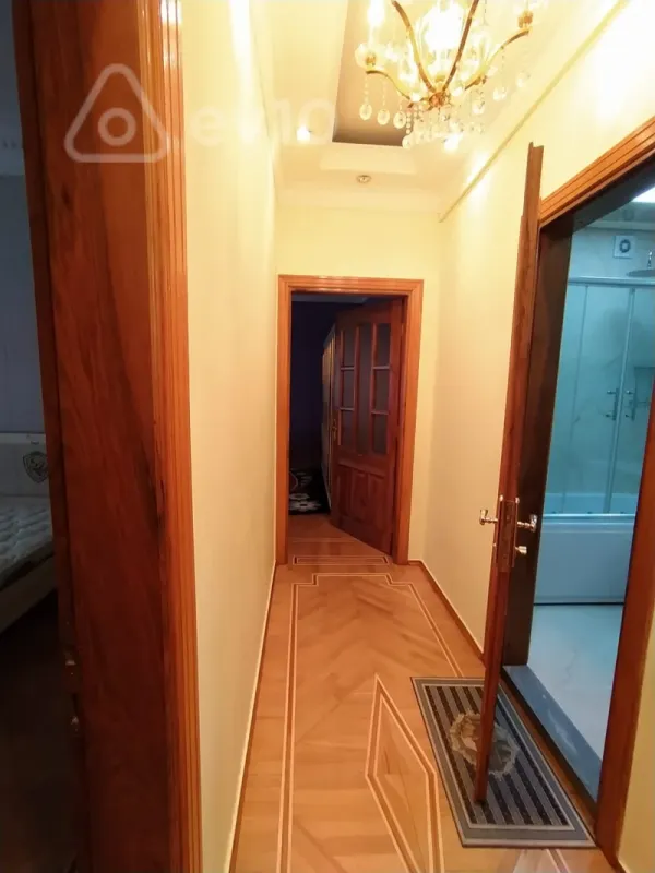 Kirayə verilir 3 otaqlı yeni tikili 125 m²