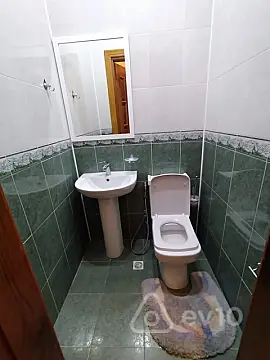 Kirayə verilir 3 otaqlı yeni tikili 125 m²