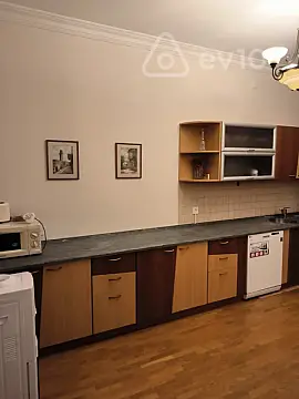 Kirayə verilir 3 otaqlı yeni tikili 109 m²