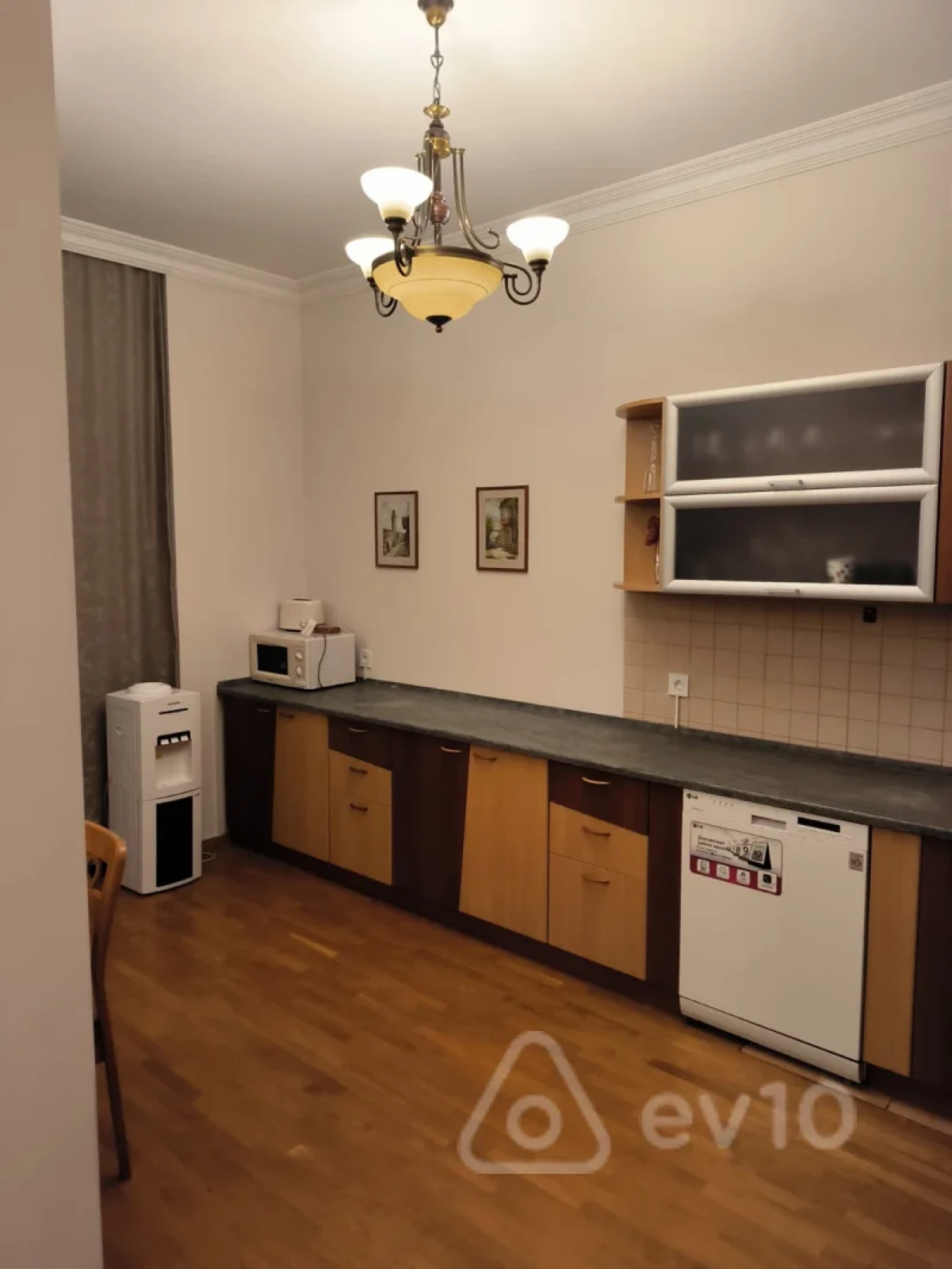 Kirayə verilir 3 otaqlı yeni tikili 109 m²