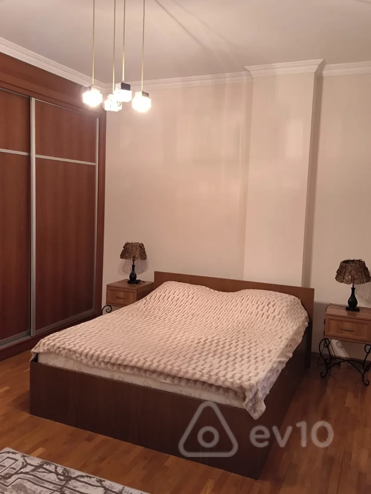 Kirayə verilir 3 otaqlı yeni tikili 109 m²