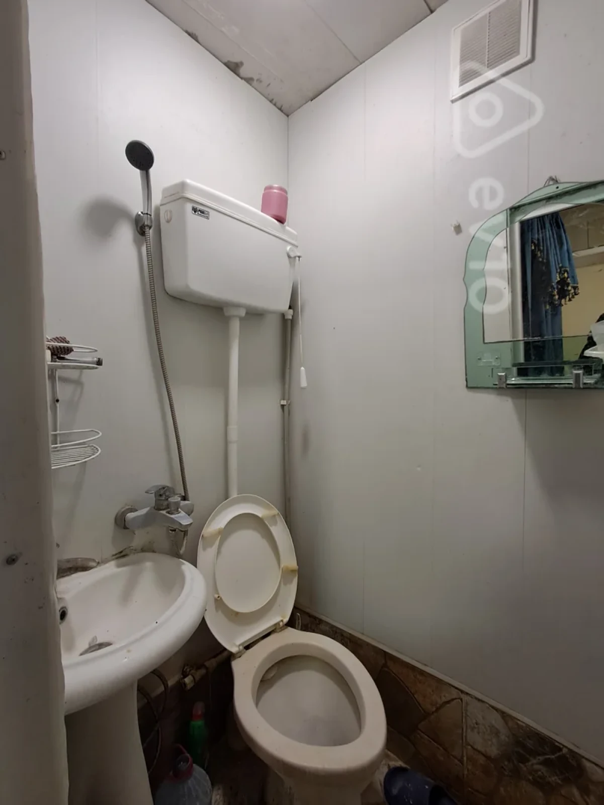 Kirayə verilir 1 otaqlı həyət evi 25 m²